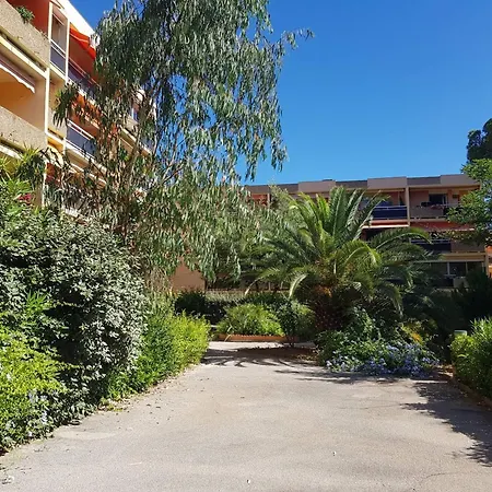 T2 Avec Loggia A La Faviere - 5 Pers. + Parking - Fr-1-610-124 *